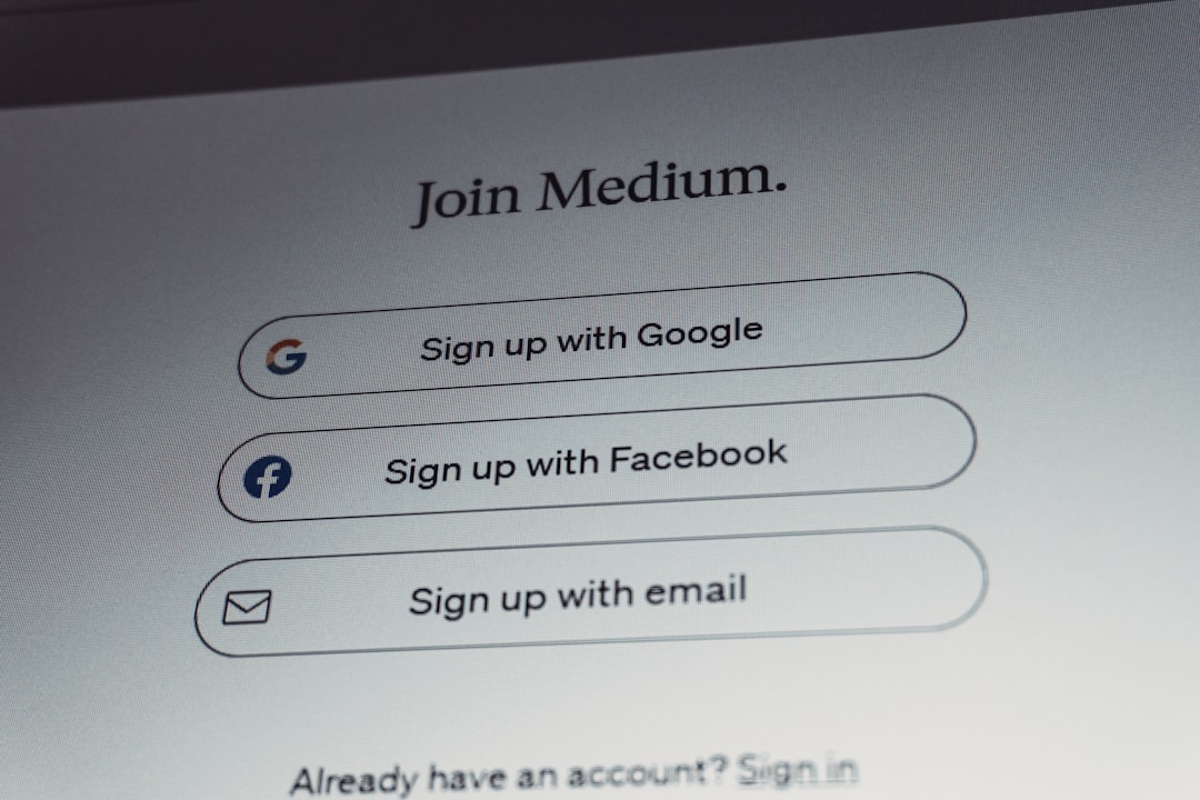 Sign up options for medium with google, facebook, or email.